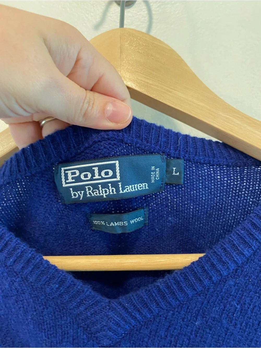 Vintage Polo Ralph Lauren Mens V Neck Sweater size large 100% lambswool preppy